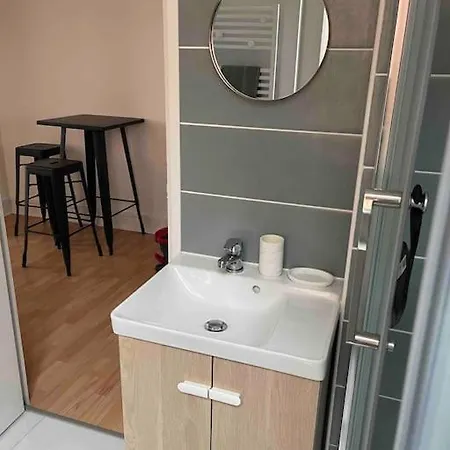 公寓 Beau Cosy Et Meuble Lez Lille, France